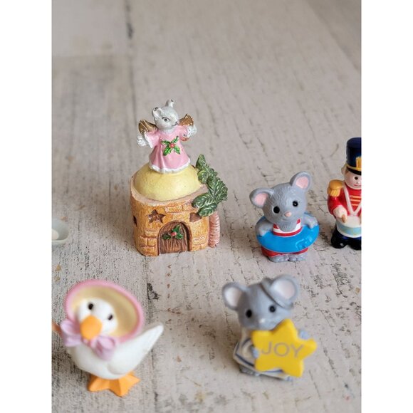 Unique animal holiday figurines Beach Xmas St Patty's variety figure set - Picture 7 of 10